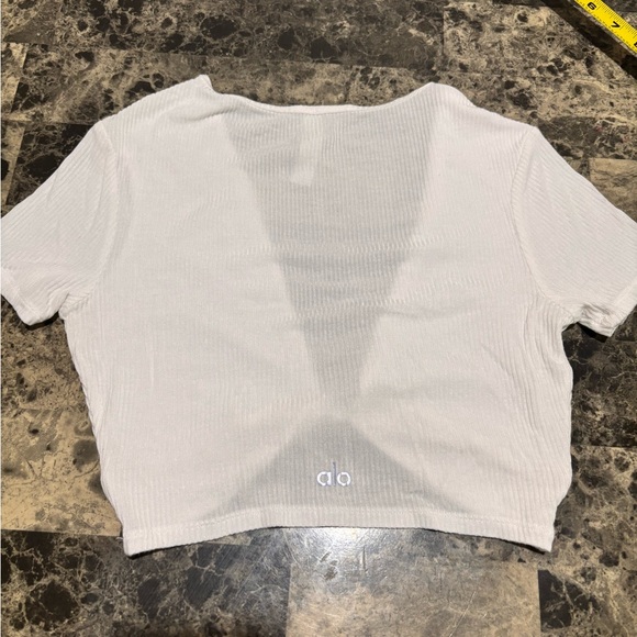 ALO Yoga White Knot-Front Ribbed Short Sleeve Crop Top - Picture 7 of 8